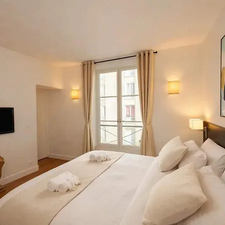 Stunning Jardin Du Luxembourg With Lift Apartment Paris