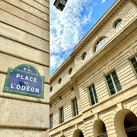 Stunning Jardin Du Luxembourg With Lift Apartment Paris
